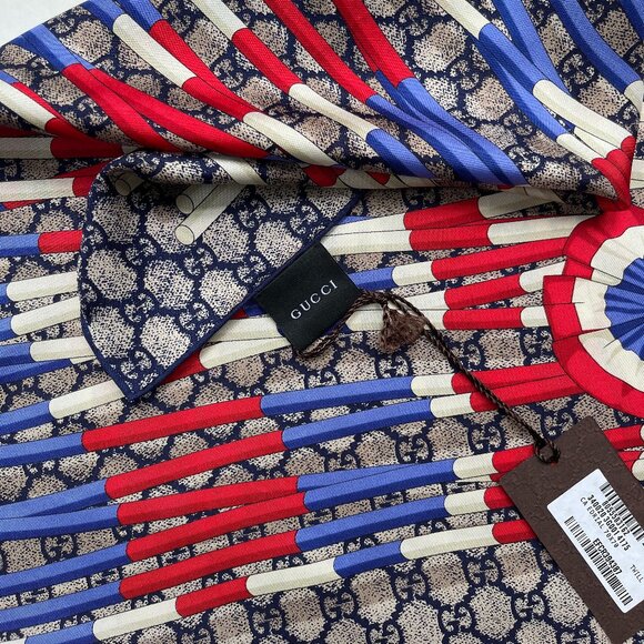 New Gucci Scarf Logo GG Print Club WEB Blue Silk Wrap - Picture 9 of 14